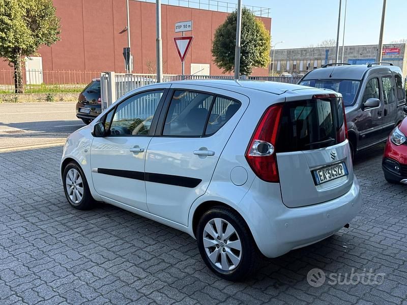 Usata Suzuki Splash GLS 65 CV (47 kW) 2010 Bianco Utilitaria
