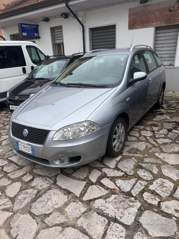 Grigio Usata 2006 Fiat Croma Station wagon | 1000 € (Buon prezzo) - Immagine 1/1