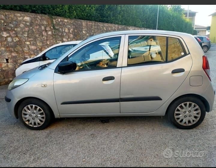 Usata Hyundai i10 2010 Grigio Utilitaria