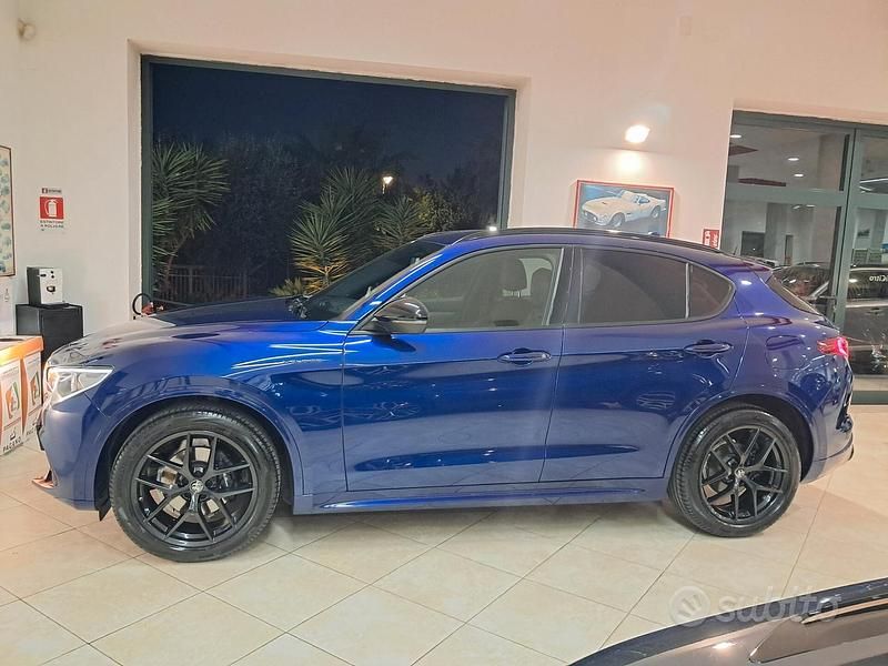 Usata Alfa Romeo Stelvio Veloce 210 CV (154 kW) 2021 Blu SUV