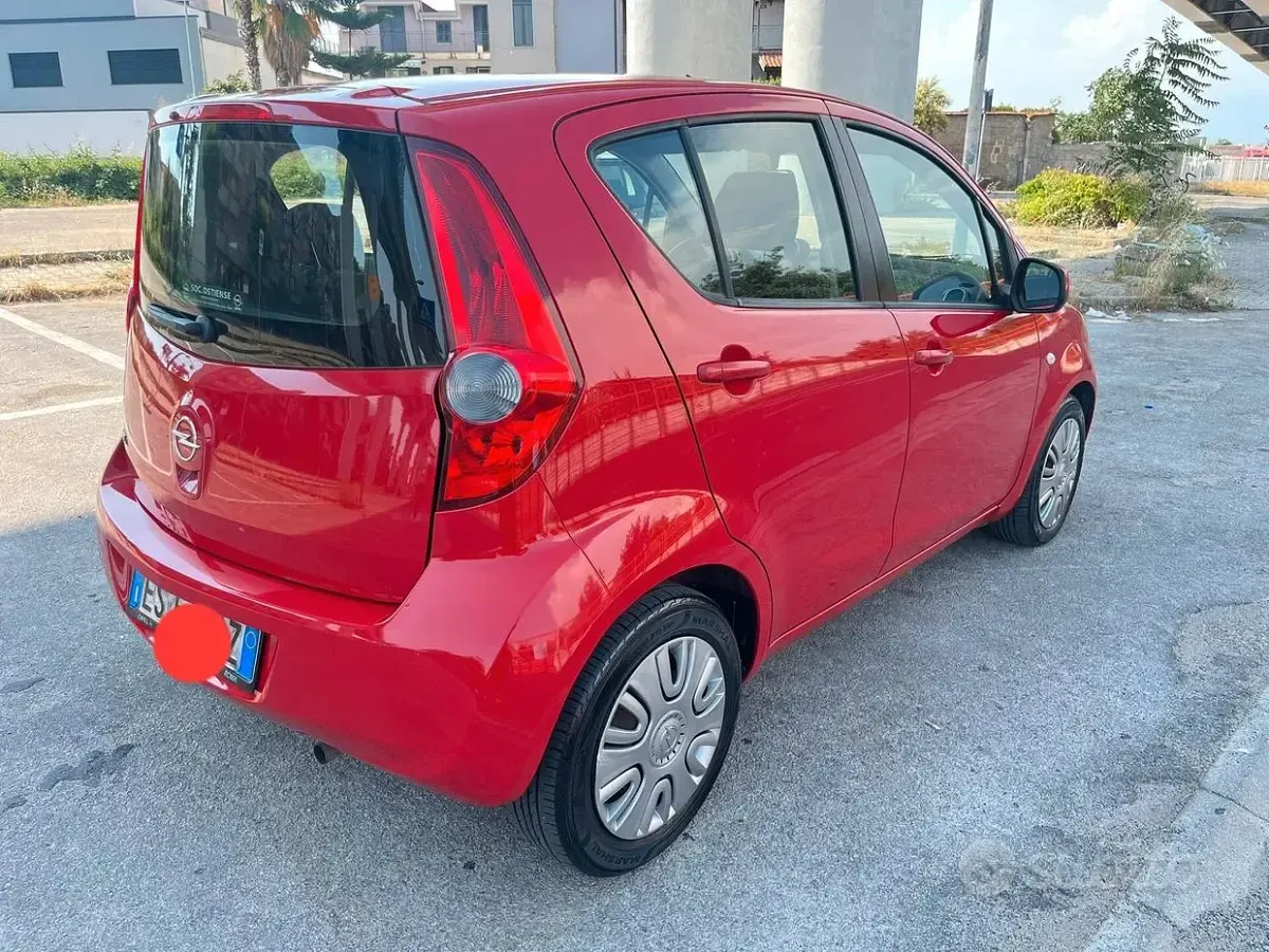 Usata Opel Agila 68 CV (50 kW) 2013 Rosso Utilitaria