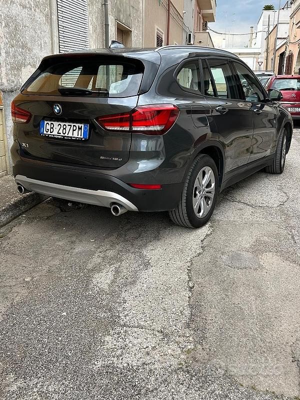 Usata BMW X1 150 CV (110 kW) 2021 Grigio SUV
