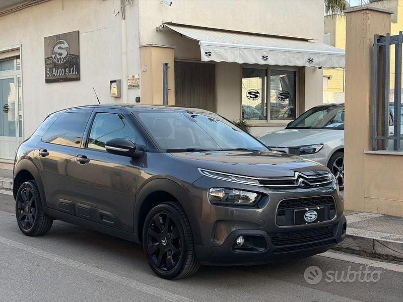 Usata Citroën C4 Shine 99 CV (72 kW) 2018 Antracite Berlina