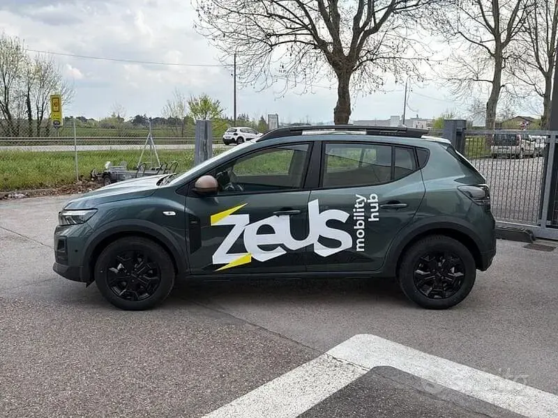Nuova Dacia Sandero Extreme 114 CV (83 kW) 2026 Verde SUV