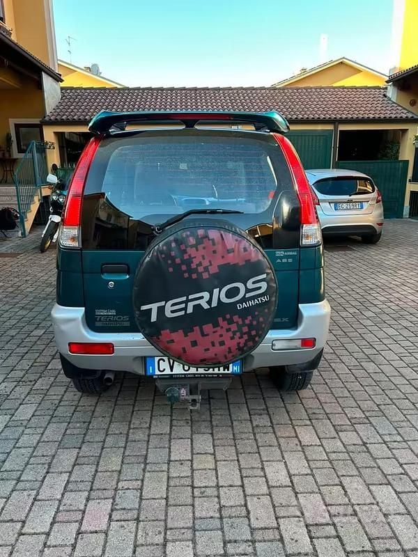 Usata Daihatsu Terios 86 CV (63 kW) 2005 Verde SUV