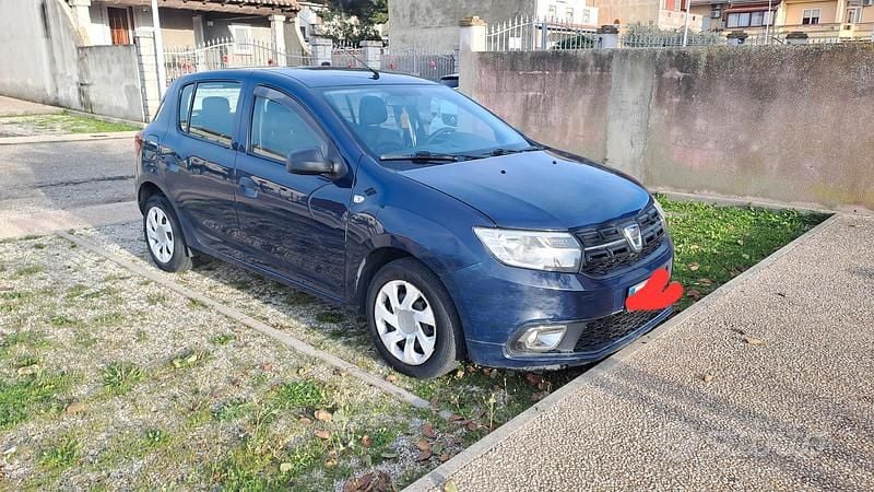 Usata Dacia Sandero 90 CV (66 kW) 2017 Blu Berlina