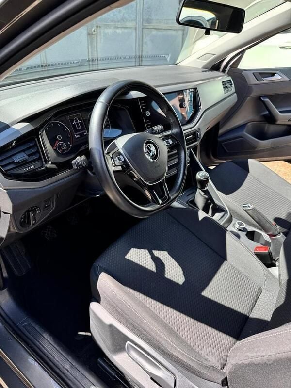 Usata VW Polo Comfortline 80 CV (58 kW) 2020 Grigio Berlina