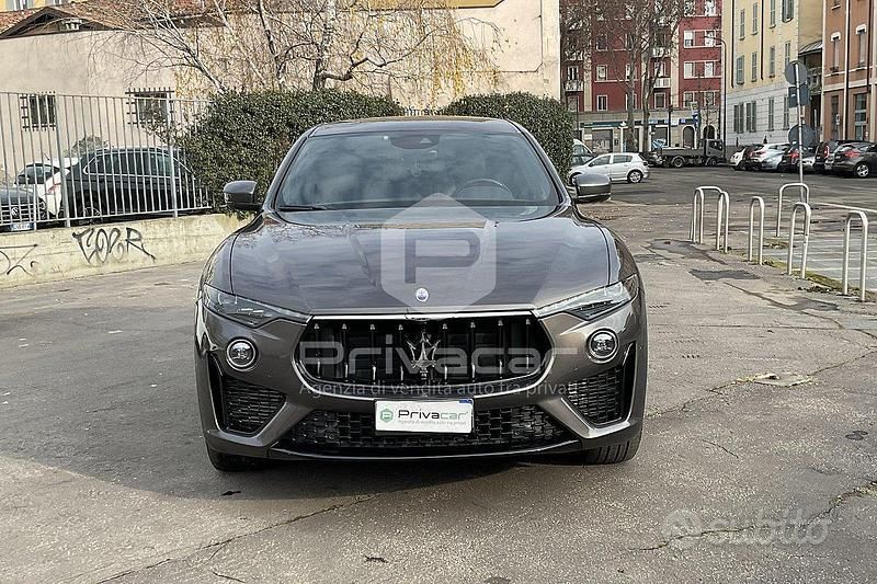 Usata Maserati GranSport 275 CV (202 kW) 2021 Grigio Station wagon