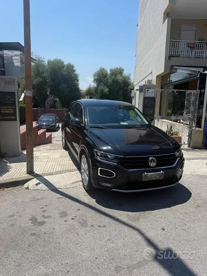 Usata VW T-Roc Advance 150 CV (110 kW) 2019 Nero SUV