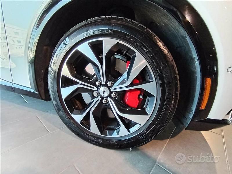 Usata Ford Mustang Mach-E Standard Range 197 kW (269 CV) 2022 Bianco SUV