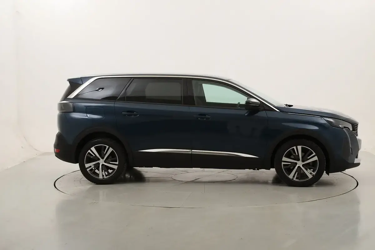 Usata Peugeot 5008 Allure 131 CV (96 kW) 2022 SUV