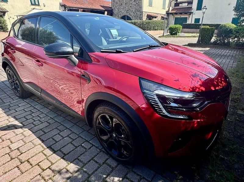 Usata Renault Captur Rive Gauche 94 CV (69 kW) 2022 Rosso SUV