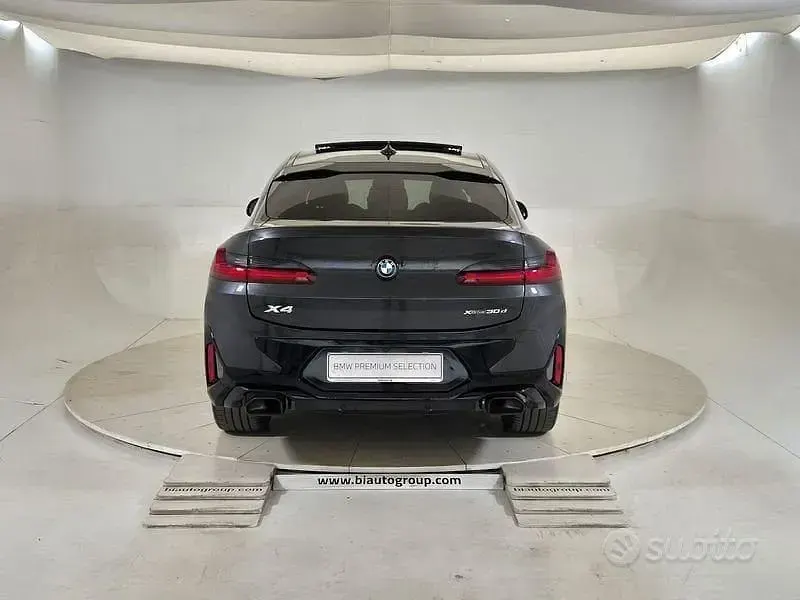 Usata BMW X4 M Sport 249 CV (183 kW) 2023 Grigio scuro SUV