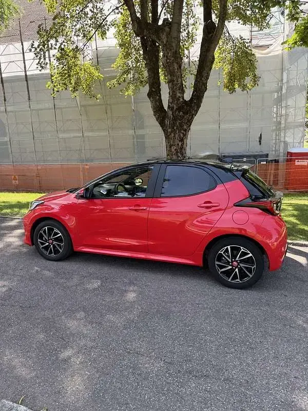 Usata Toyota Yaris Hybrid Business Edition 116 CV (85 kW) 2022 Utilitaria