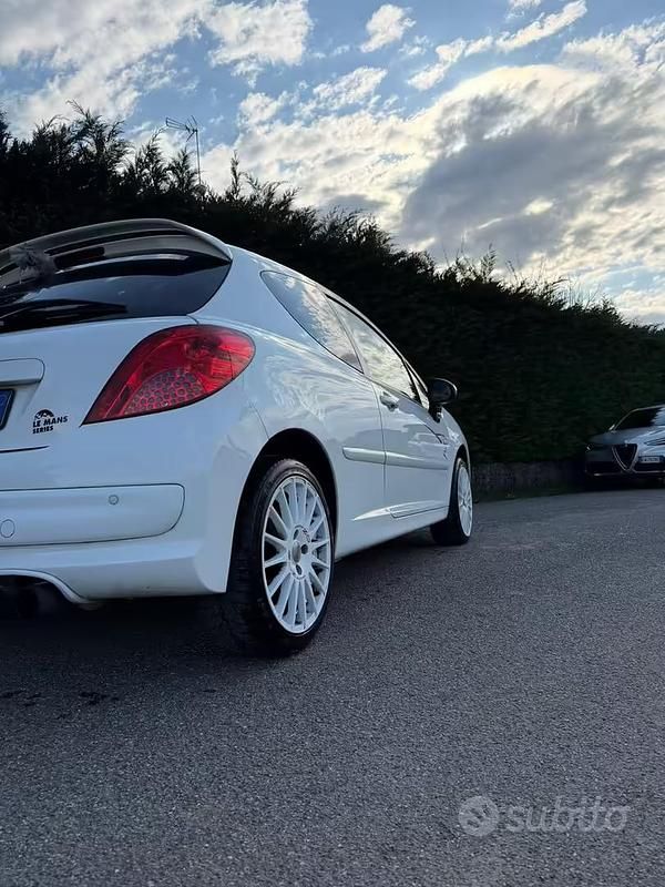 Usata Peugeot 207 174 CV (127 kW) 2009 Berlina