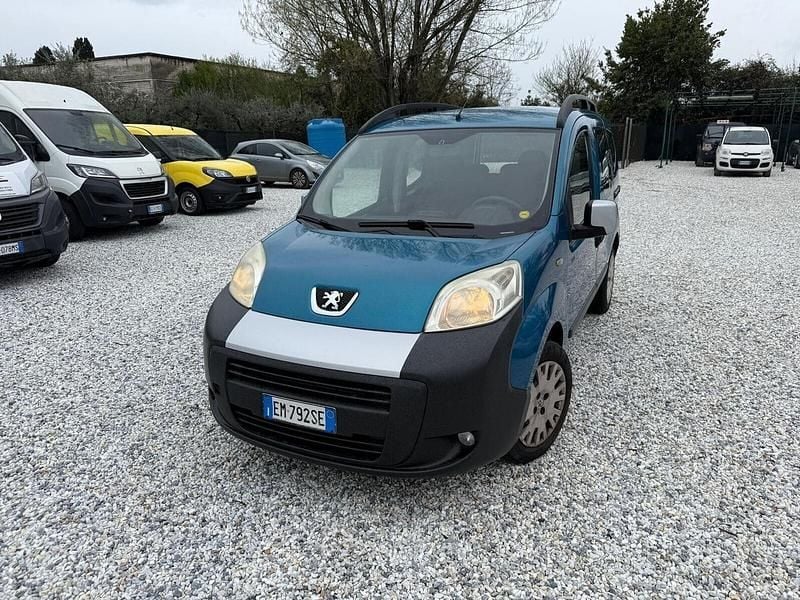 Usata Peugeot Bipper Outdoor 75 CV (55 kW) 2012 Blu Monovolume