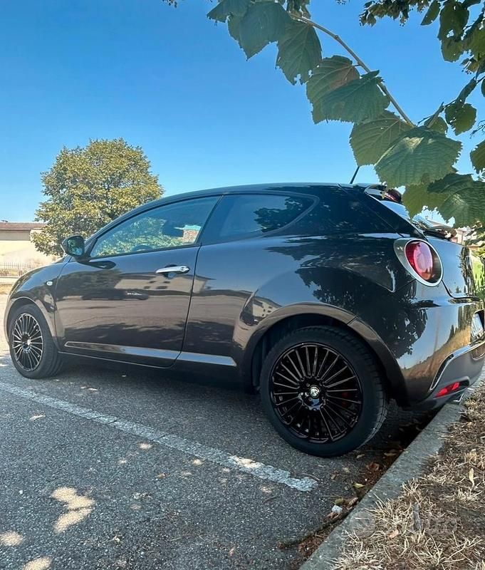 Usata Alfa Romeo MiTo 86 CV (63 kW) 2015 Utilitaria
