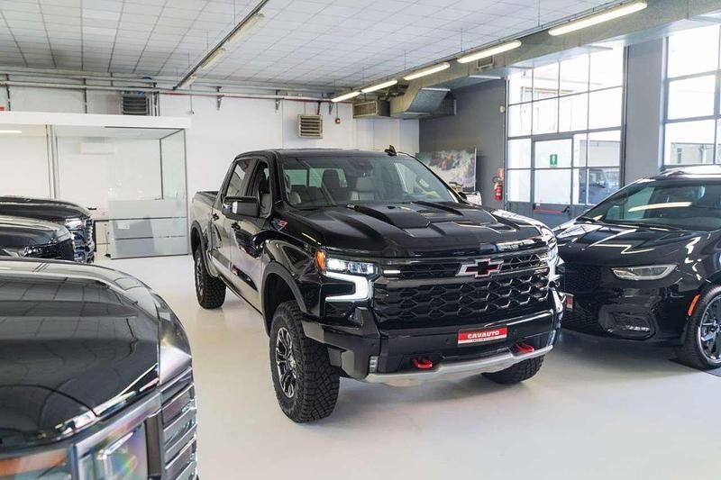 Nuova Chevrolet Silverado 420 CV (308 kW) 2025 Nero SUV
