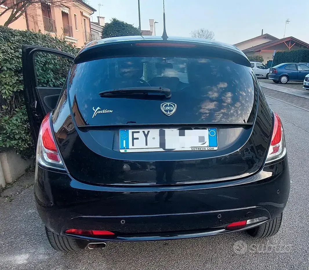 Usata Lancia Ypsilon 2019 Nero Utilitaria