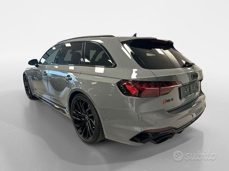 Usata Audi RS4 Exclusive 450 CV (330 kW) 2024 Grigio Station wagon