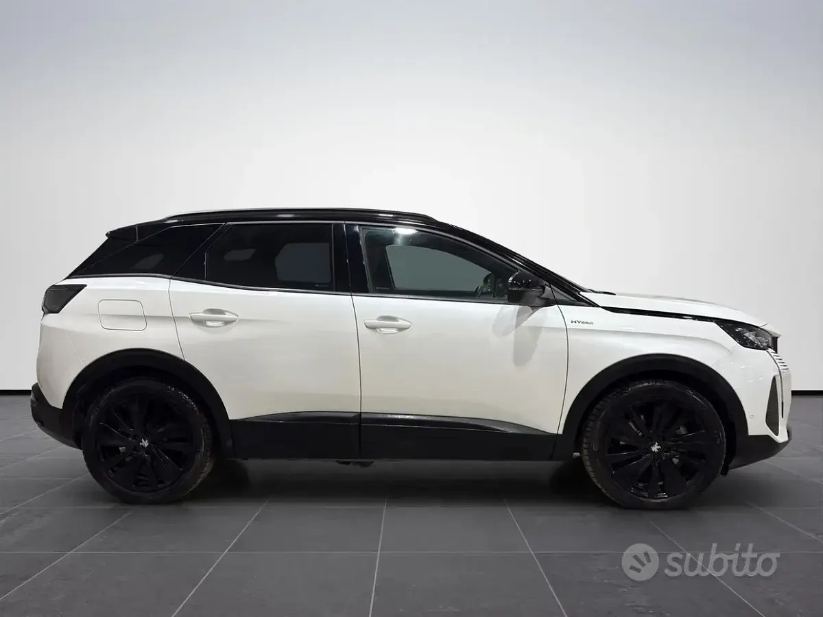 Usata Peugeot 3008 GT 181 CV (133 kW) 2021 Bianco / tetto nero SUV