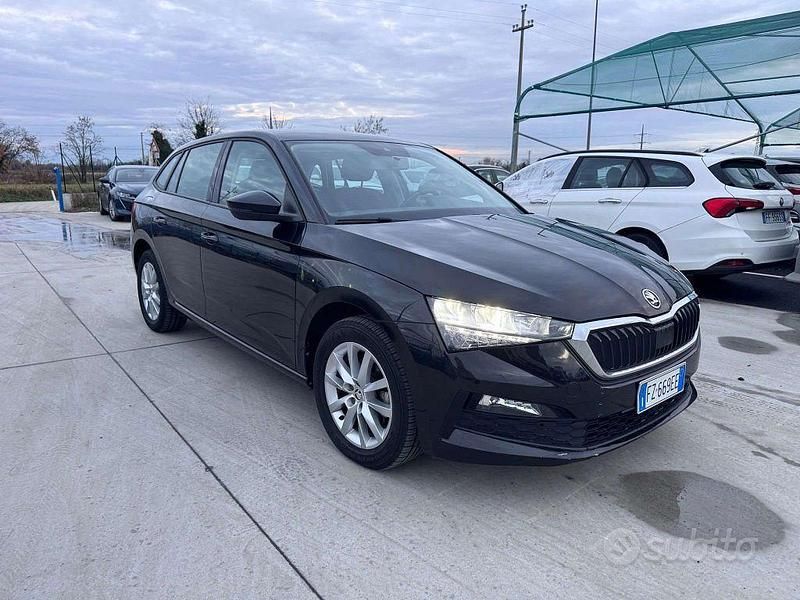 Usata Skoda Scala Ambition 116 CV (85 kW) 2020 Nero Utilitaria