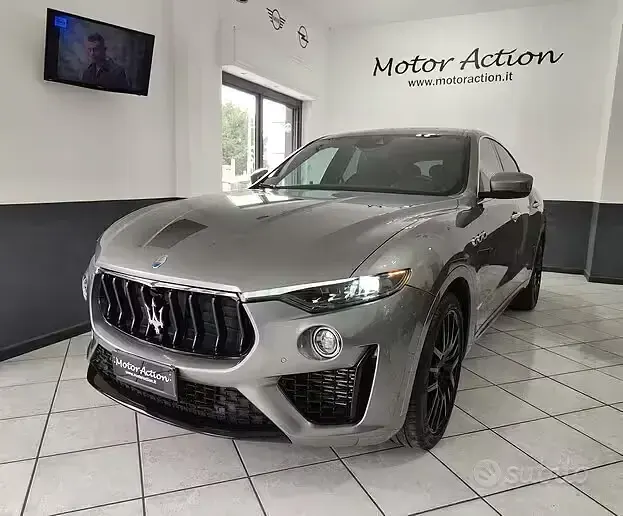 Usata Maserati Levante 350 CV (257 kW) 2021 Grigio SUV