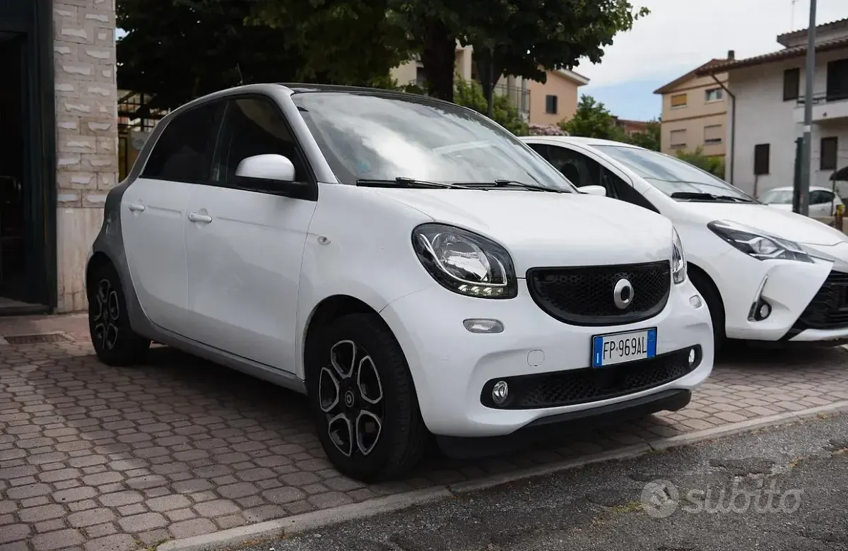 Usata Smart ForFour Passion 71 CV (52 kW) 2018 Bianco Utilitaria