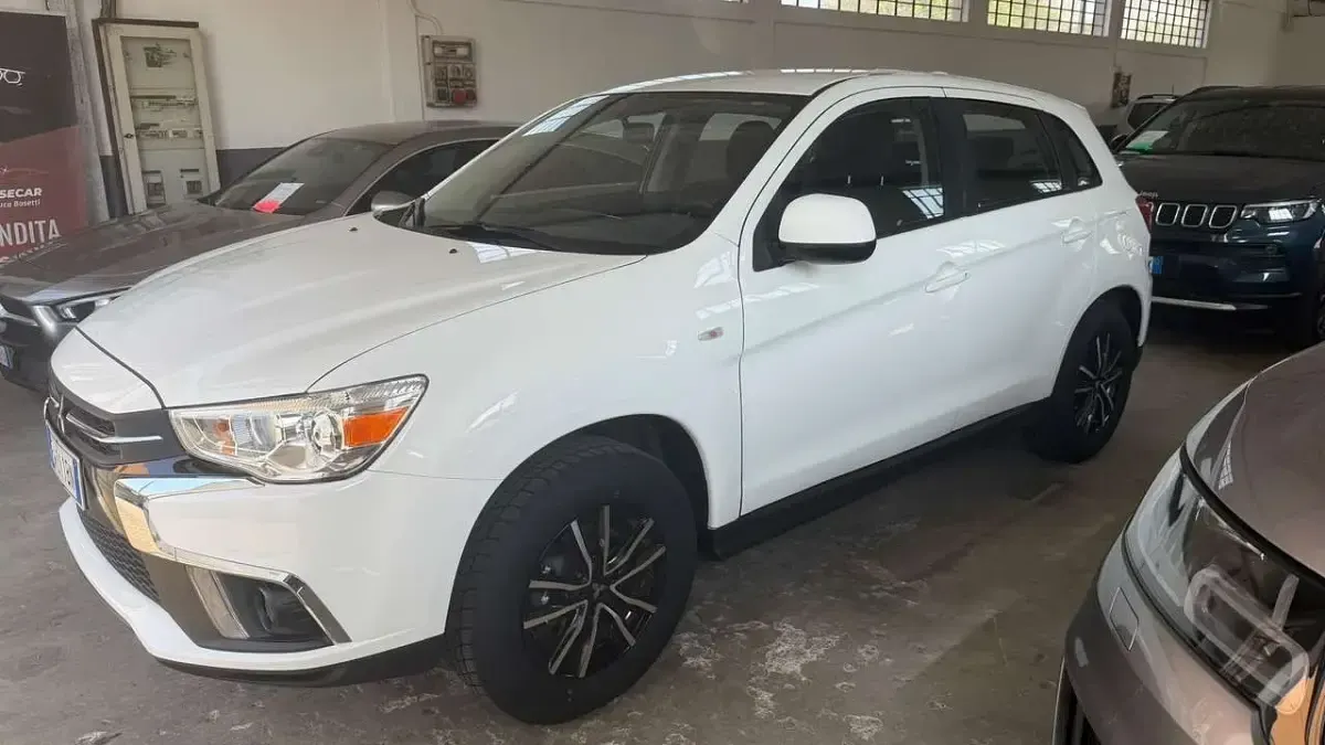 Usata Mitsubishi ASX Inform 117 CV (86 kW) 2019 Bianco SUV