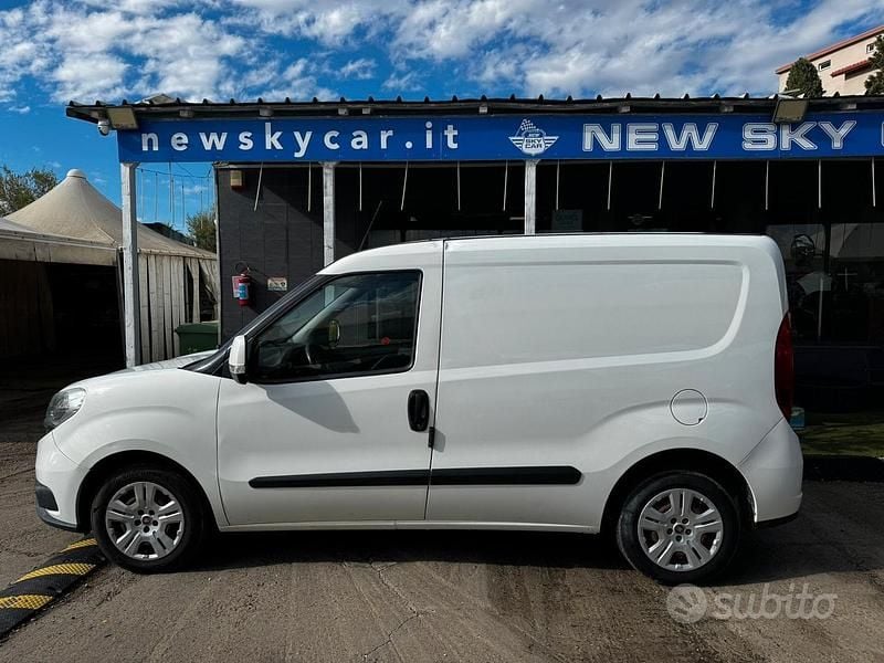 Usata Fiat Doblò 95 CV (69 kW) 2018 Bianco Monovolume