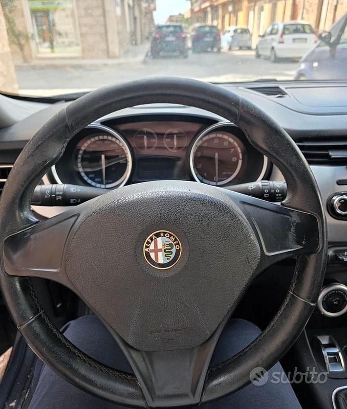 Usata Alfa Romeo Giulietta 120 CV (88 kW) 2012 Utilitaria