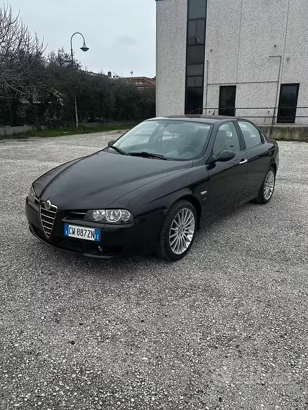 Usata Alfa Romeo 156 140 CV (102 kW) 2004 Nero Berlina