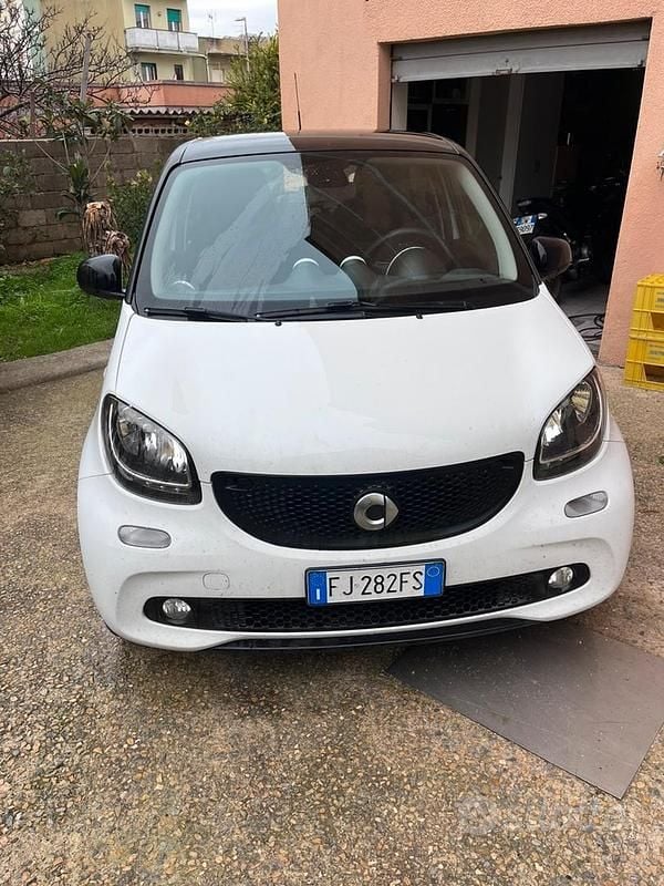 Usata Smart ForFour 71 CV (52 kW) 2017 Bianco Utilitaria