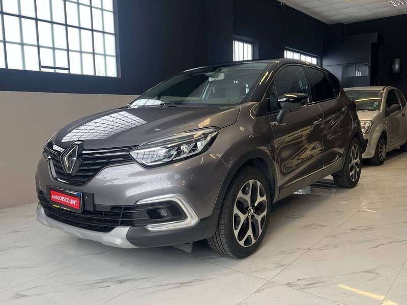 Usata Renault Captur 90 CV (66 kW) 2020 Grigio SUV