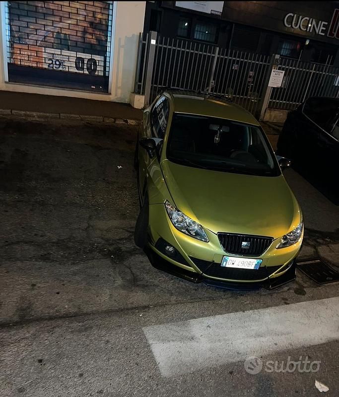 Usata Seat Ibiza 85 CV (62 kW) 2009 Berlina