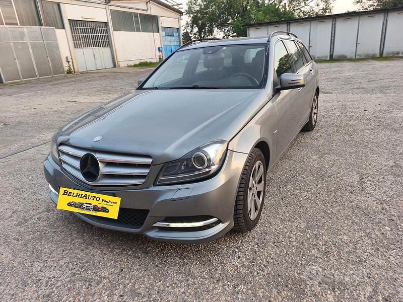 Usata Mercedes C200 136 CV (100 kW) 2011 Grigio Station wagon