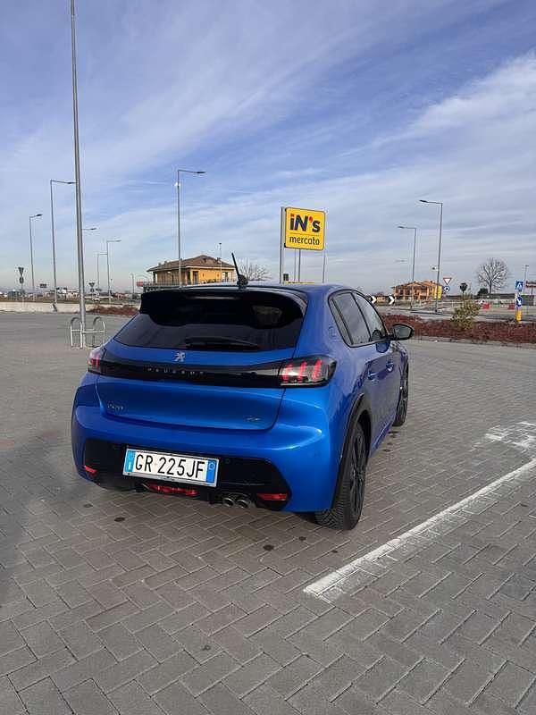 Usata Peugeot 208 GT 131 CV (96 kW) 2023 Utilitaria