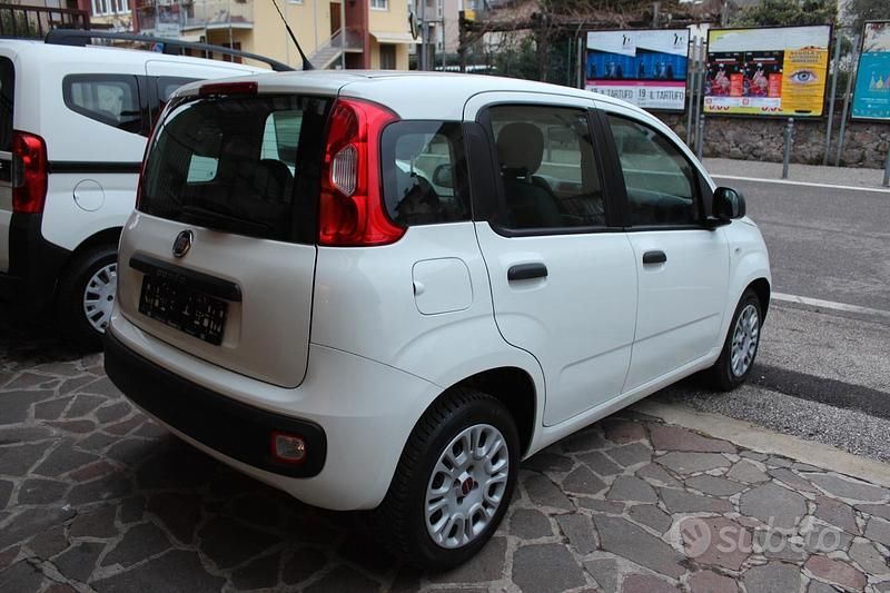 Usata Fiat Panda Easy 69 CV (50 kW) 2019 Bianco Berlina