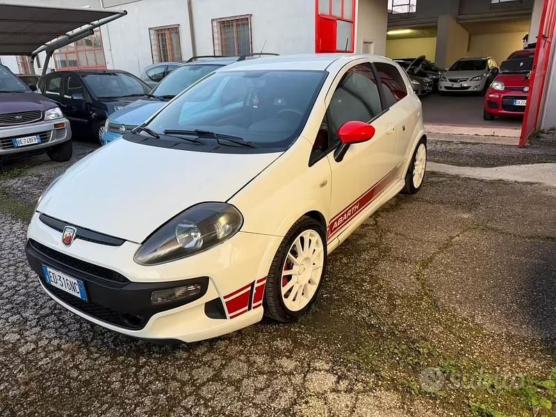 Usata Fiat Punto Evo Abarth 163 CV (119 kW) 2010 Bianco Utilitaria