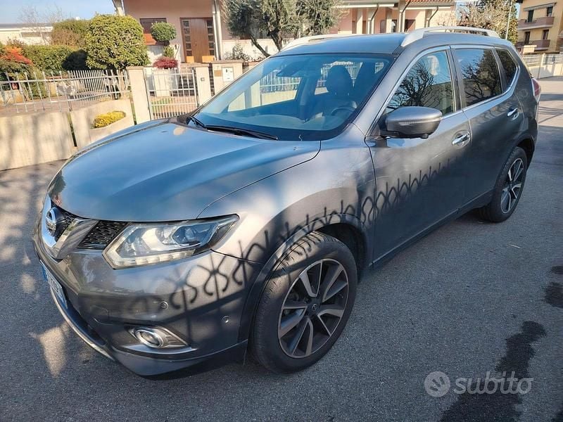 Usata Nissan X-Trail Tekna 131 CV (96 kW) 2015 Grigio SUV
