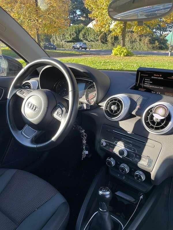 Usata Audi A1 Design 95 CV (69 kW) 2017 Blu/azzurro Utilitaria
