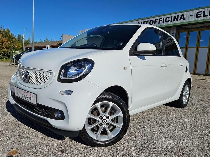 Usata Smart ForFour Passion 71 CV (52 kW) 2018 Bianco Utilitaria
