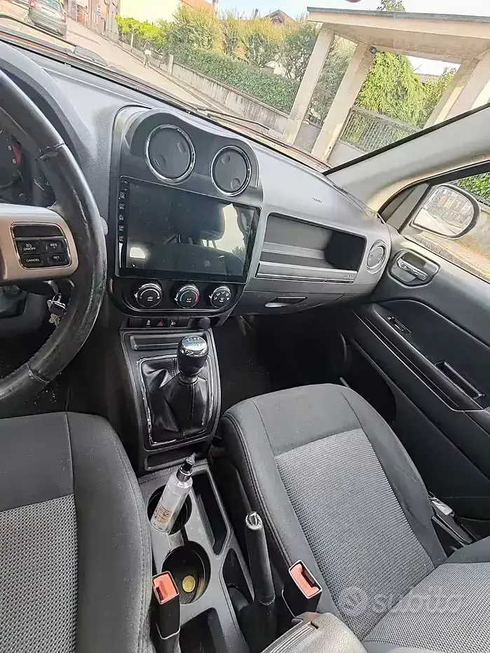 Usata Jeep Compass 163 CV (119 kW) 2011 Bianco SUV