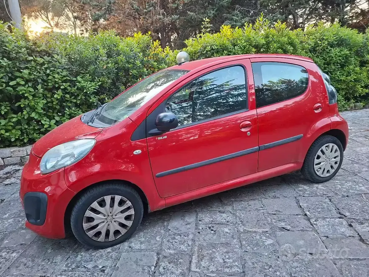 Usata Citroën C1 68 CV (50 kW) 2012 Rosso Utilitaria
