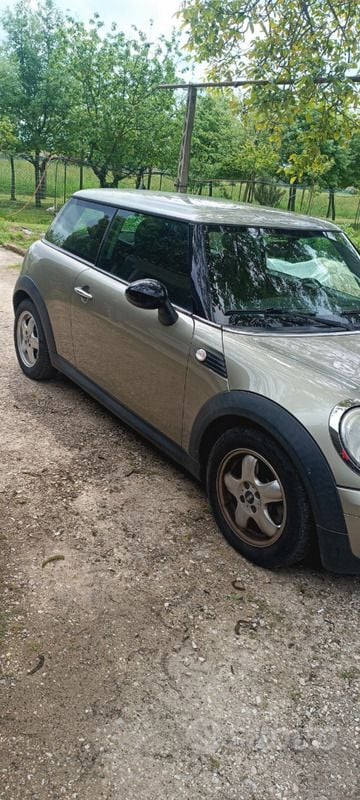 Usata Mini ONE 2007 Verde Utilitaria