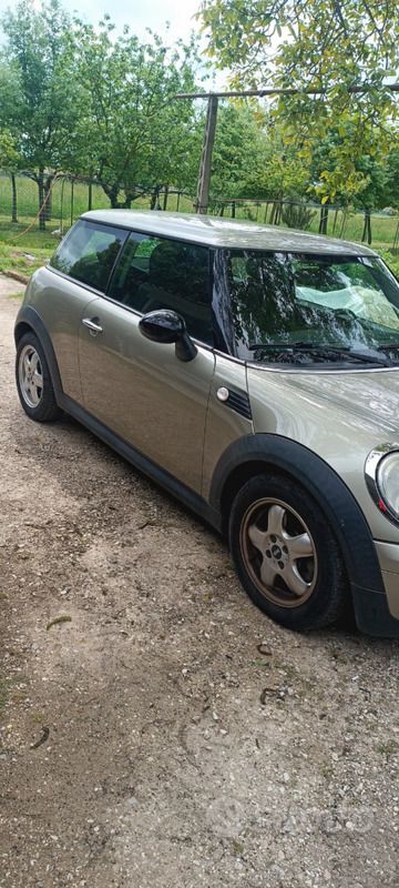 Verde Usata 2007 Mini ONE Due volumi | 3300 € - Immagine 1/4