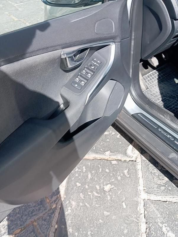 Usata Volvo V40 2014 Grigio SUV