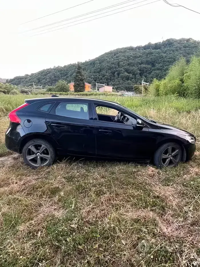 Usata Volvo V40 120 CV (88 kW) 2017 Berlina