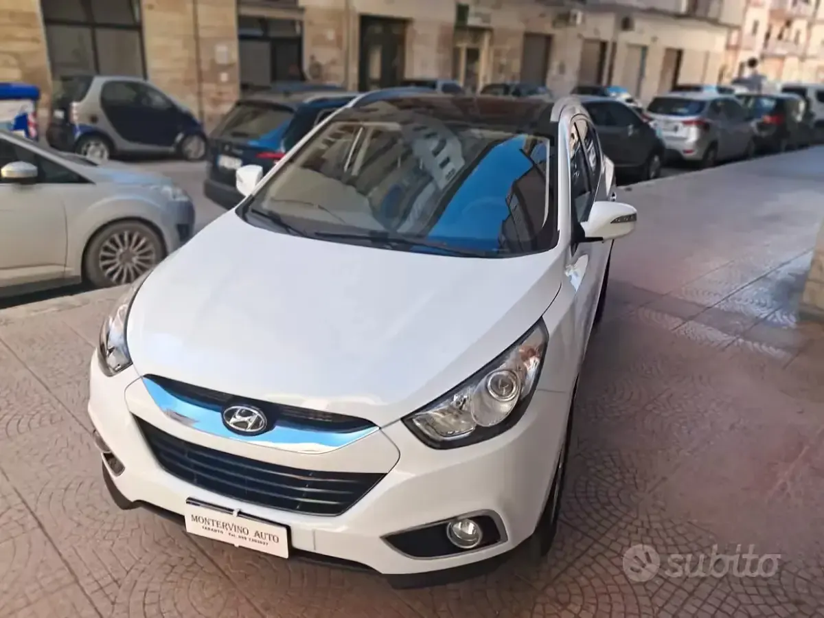 Gebraucht Hyundai ix35 115 PS (84 kW) 2011 Weiß SUV