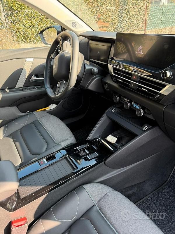 Usata Citroën C4 131 CV (96 kW) 2023 Nero SUV